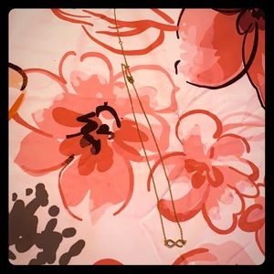 Gold infinity necklace